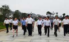 李炳军副省长视察九州ku酷游集团